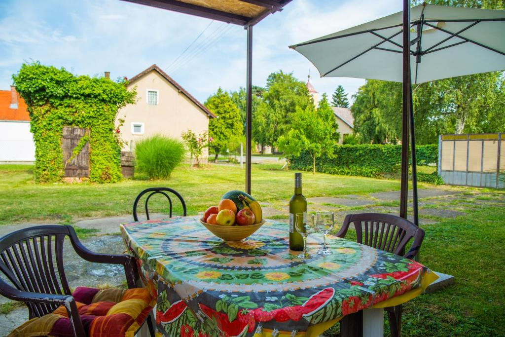 Garden Holiday Home